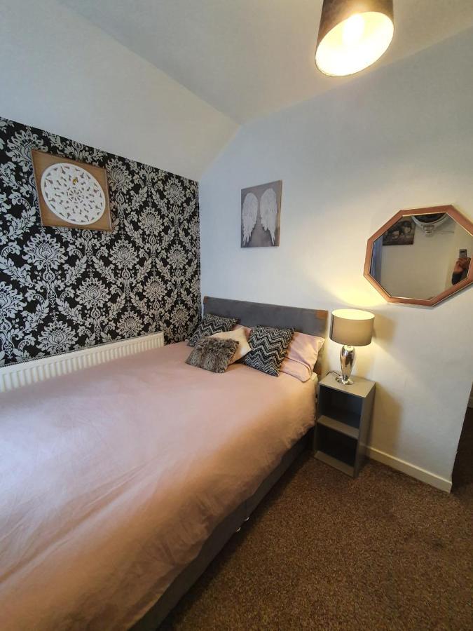 Private Room In Cardiff Kültér fotó
